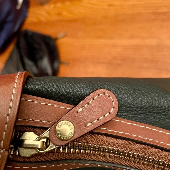 Vintage Ghurka shoulder bag. Absolutely gorgeous! No flaws inside or out. - Picture 6 of 15